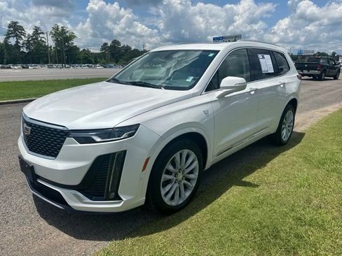 Used 2021 Cadillac XT6 Premium Luxury AWD/4WD image 3