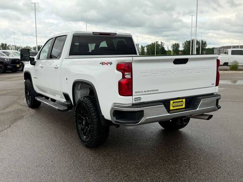 Used 2025 Chevrolet Silverado 2500 LT w/ Convenience Package AWD/4WD image 8