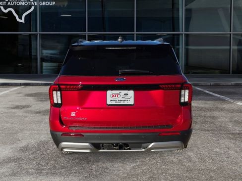 New 2026 Ford Explorer Platinum RWD image 4