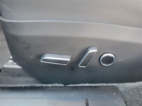 Used 2021 Tesla Model S Plaid image 24