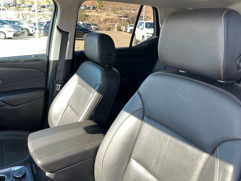 Used 2021 Chevrolet Traverse Premier w/ Redline Edition image 17