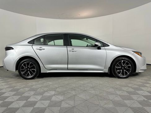 Used 2024 Toyota Corolla LE FWD image 21