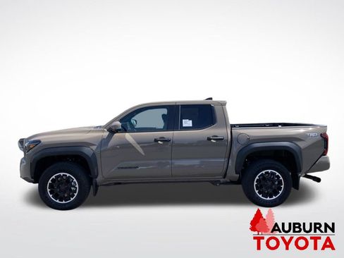 New 2026 Toyota Tacoma TRD Off-Road w/ TRD Off Road Premium Package AWD/4WD image 4