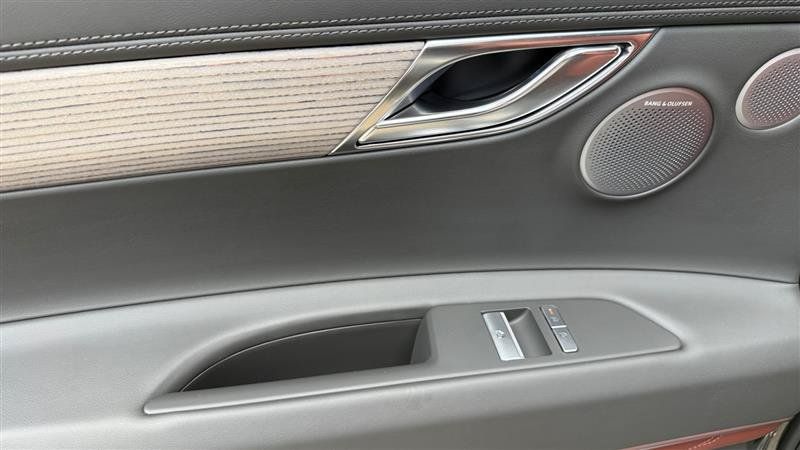 Used 2025 Genesis GV80 3.5T Prestige AWD/4WD image 26