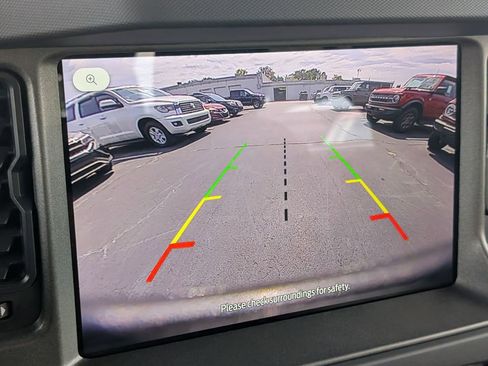 New 2025 Ford Bronco 4-Door image 14