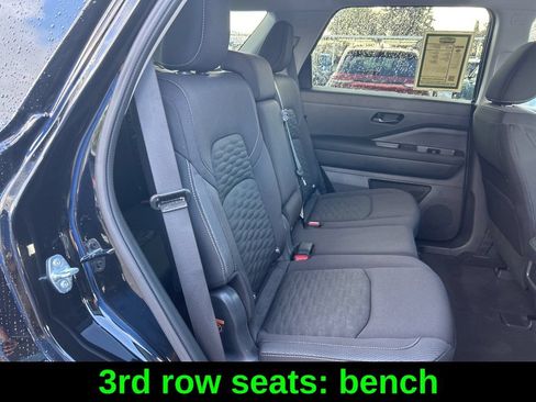Used 2025 Nissan Pathfinder SV FWD image 28