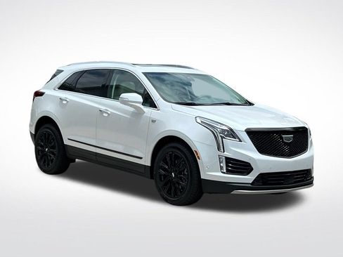 New 2026 Cadillac XT5 Premium Luxury w/ LPO, ONYX Package FWD image 3