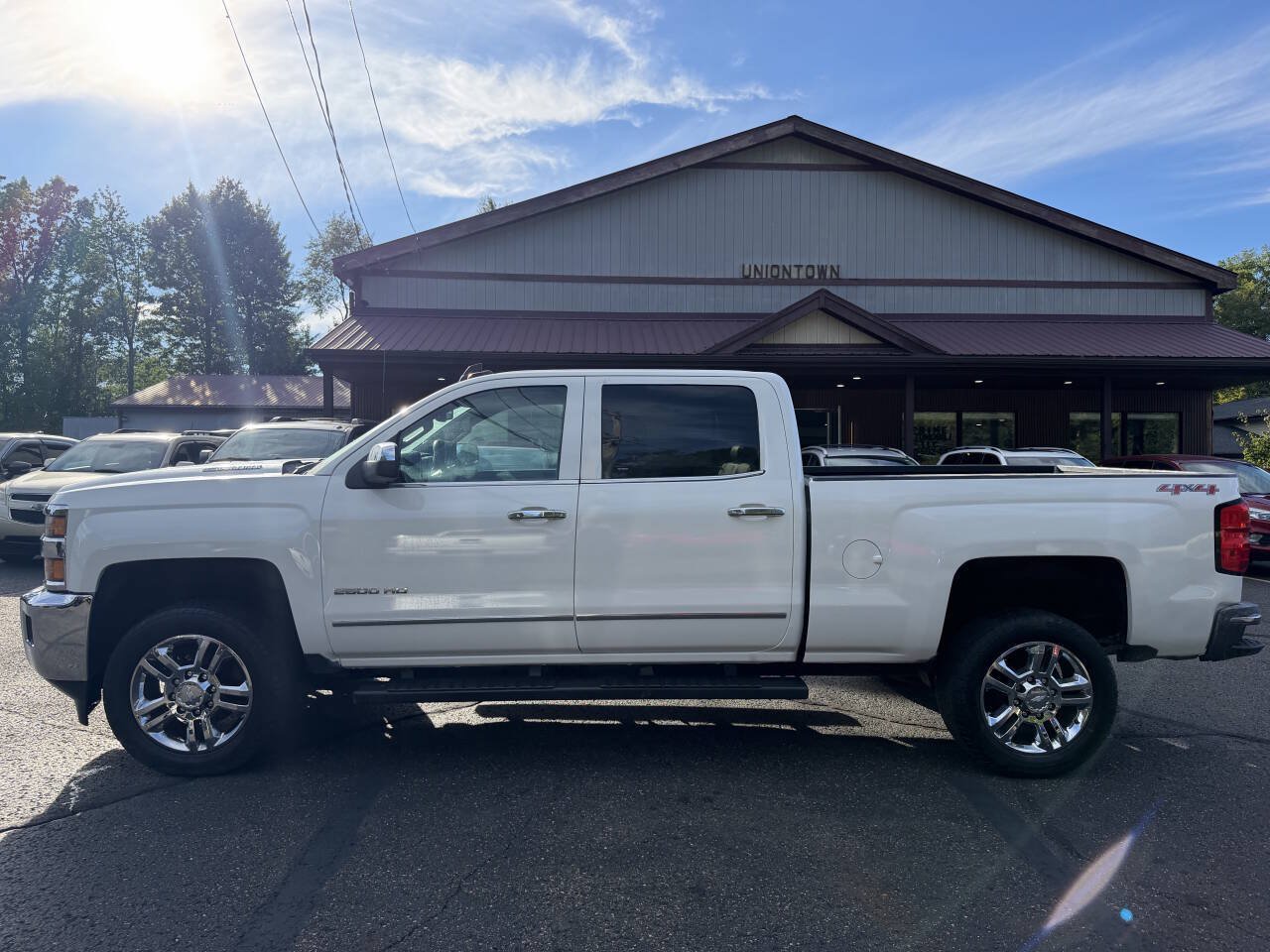 Used 2015 Chevrolet Silverado 2500 LTZ w/ Duramax Plus Package AWD/4WD image 4