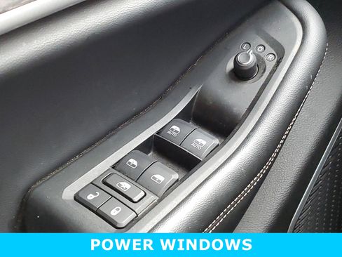 Used 2022 Jeep Grand Cherokee L Limited image 22