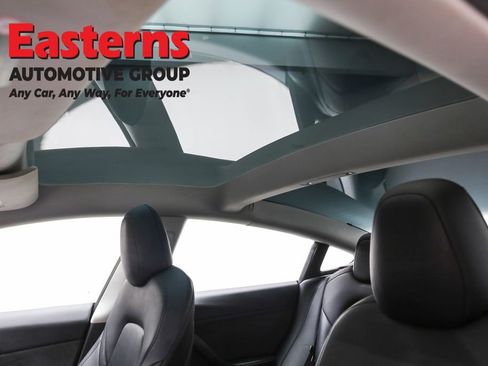 Used 2023 Tesla Model 3 Standard Range image 31