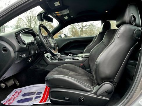 Used 2018 Dodge Challenger R/T Scat Pack w/ Leather Interior Group image 13
