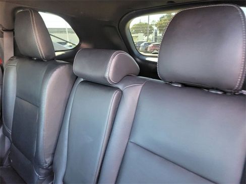 Used 2019 Mitsubishi Outlander 4WD Plug-In Hybrid image 11