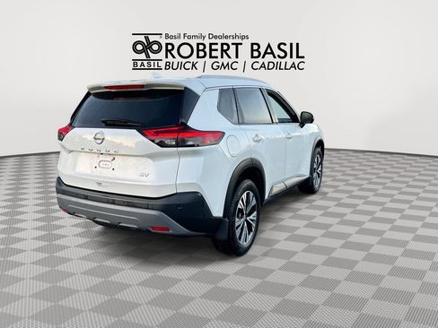 Used 2021 Nissan Rogue SV FWD image 8