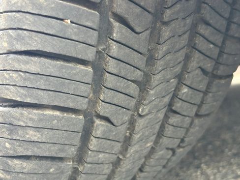 Used 2018 Chrysler Pacifica Limited w/ Advanced Safetytec Group image 28