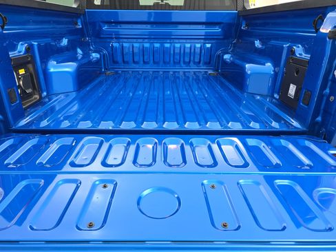 Used 2025 Ford Maverick XLT w/ XLT Luxury Package image 12