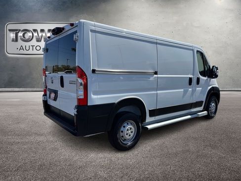 Used 2023 RAM ProMaster 2500 FWD image 4