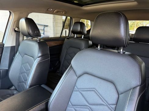 Used 2024 Volkswagen Atlas SE FWD image 17