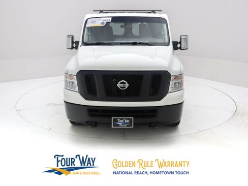 Used 2018 Nissan NV 2500 SV RWD image 9