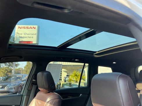 Used 2022 Cadillac XT6 Premium Luxury image 12