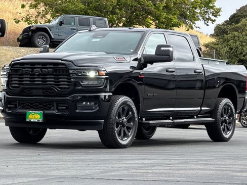 New 2025 RAM 2500 Big Horn image 9