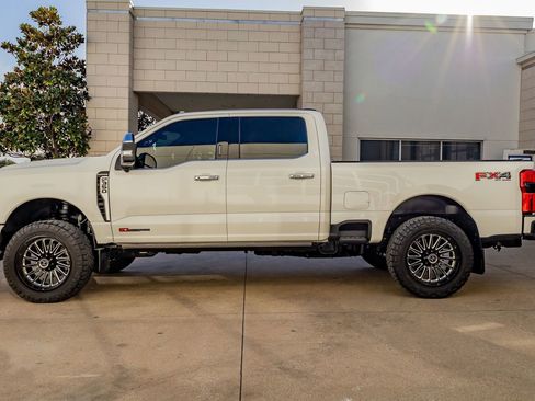 Used 2024 Ford F350 Platinum AWD/4WD image 5