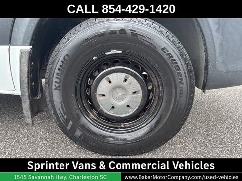Used 2016 Mercedes-Benz Sprinter 2500 image 10