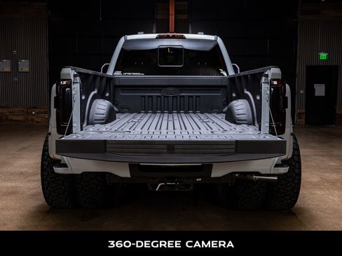 Used 2026 Ford F450 Platinum w/ FX4 Off-Road Package image 9