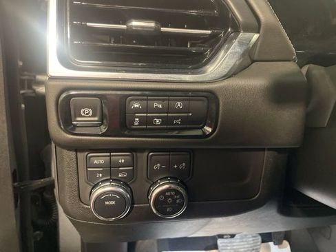 Used 2025 GMC Yukon Denali image 19