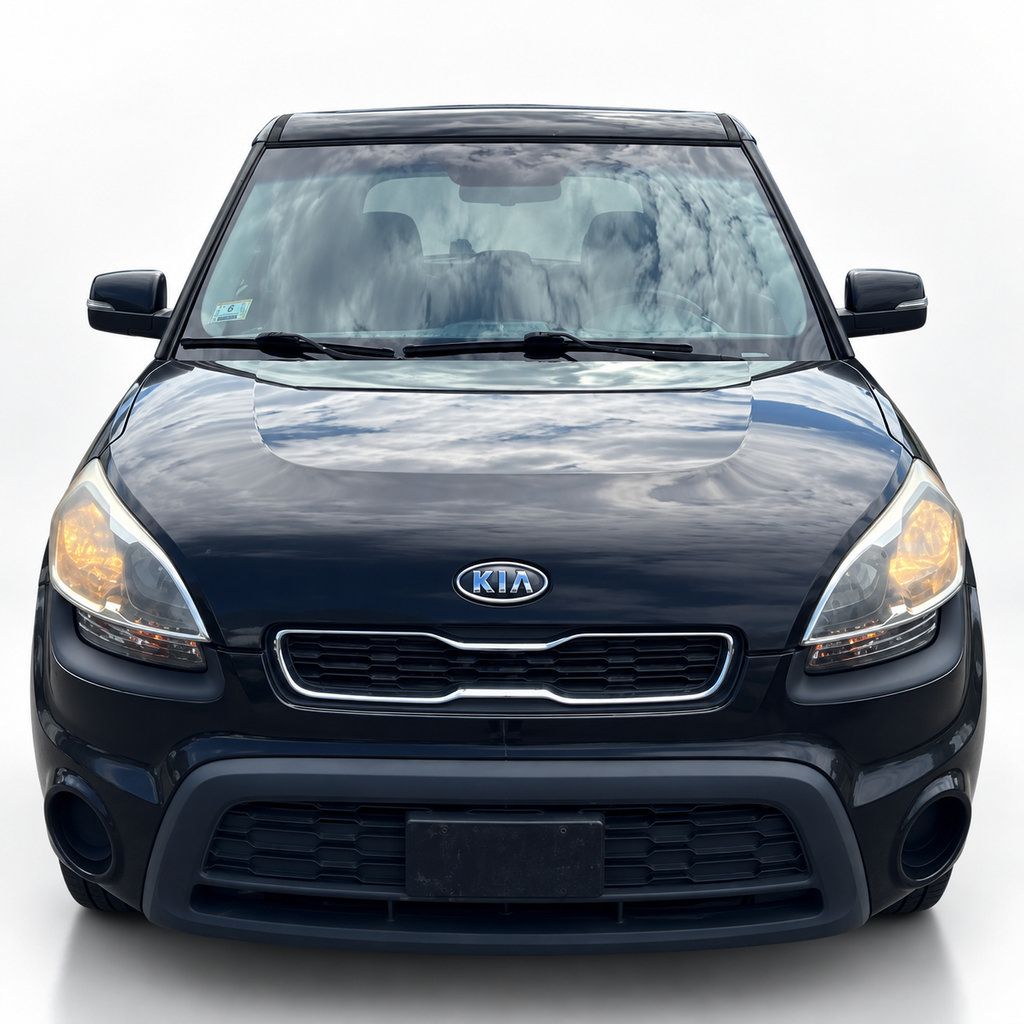 Used 2012 Kia Soul + FWD image 19