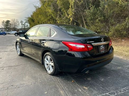 Used 2017 Nissan Altima 2.5 S w/ Power Driver Seat Package image 9