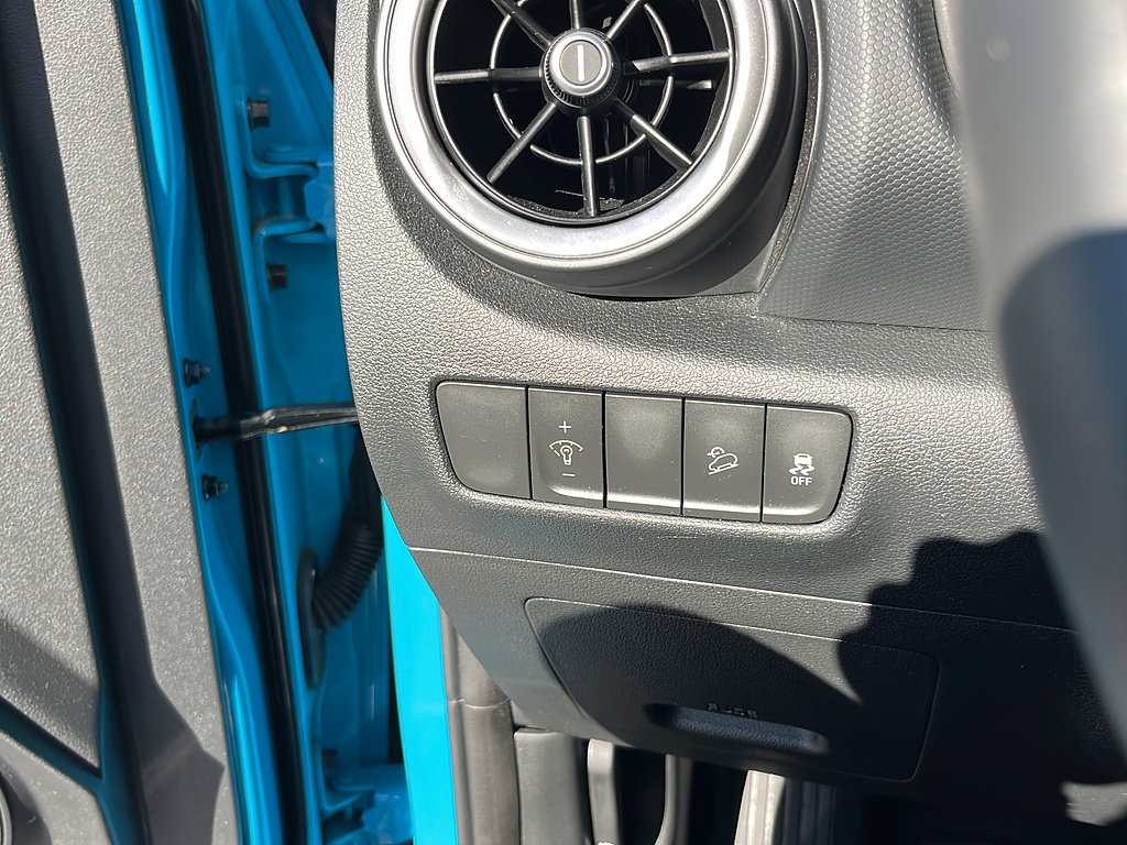 Certified 2022 Hyundai Kona SEL w/ Convenience Package FWD image 23