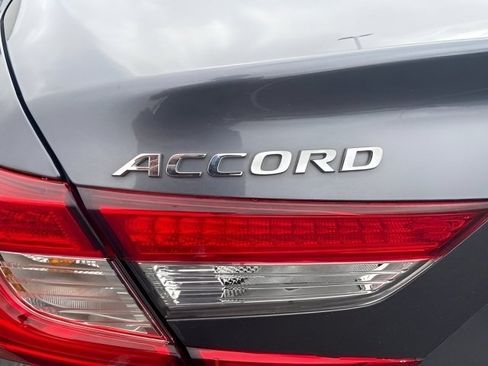 Used 2018 Honda Accord LX image 13