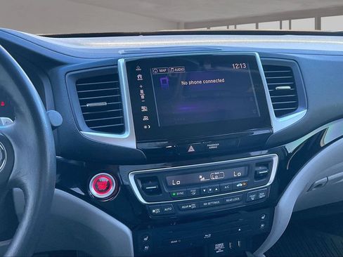 Used 2017 Honda Pilot Elite image 6