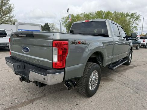Used 2019 Ford F250 XLT w/ XLT Premium Package AWD/4WD image 6