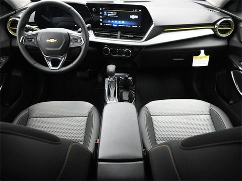 New 2026 Chevrolet Trax LT w/ Driver Confidence Package image 22