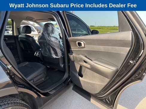 Used 2022 Kia Sorento S FWD image 40