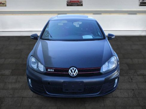 Used 2010 Volkswagen GTI 2-Door image 2