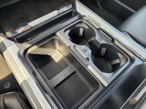 Used 2024 Ford F250 Lariat w/ Black Appearance Package image 15