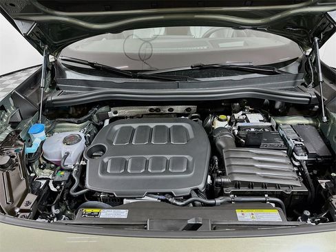 New 2026 Volkswagen Tiguan SE R-Line AWD/4WD image 6