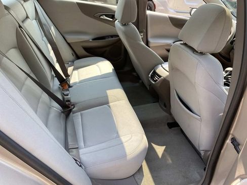 Used 2023 Chevrolet Malibu LT FWD image 23