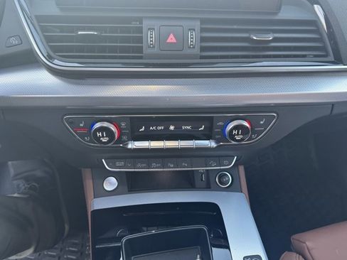 Certified 2024 Audi Q5 2.0T Prestige image 19
