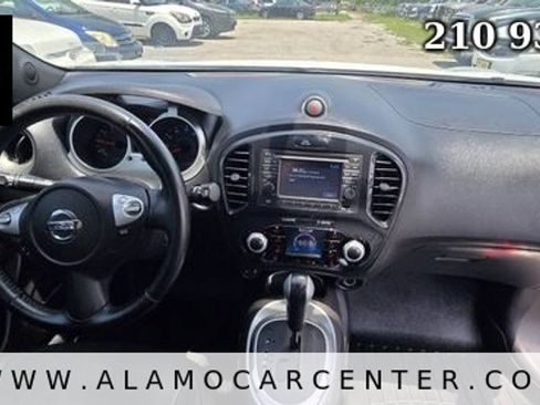Used 2014 Nissan Juke SL FWD image 16
