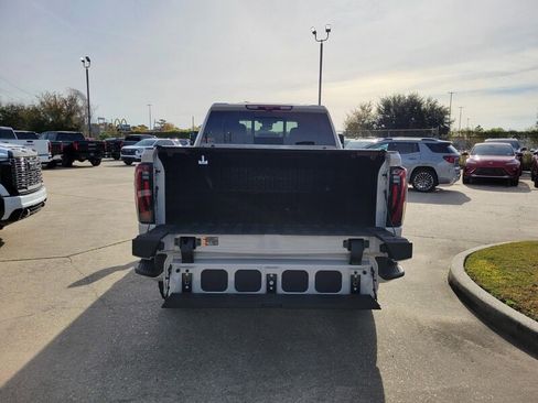 New 2026 GMC Sierra 2500 AT4 w/ AT4 Premium Plus Package image 8