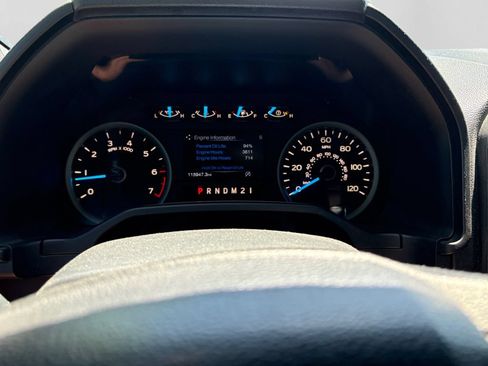 Used 2016 Ford F150 XLT w/ Equipment Group 302A Luxury AWD/4WD image 14