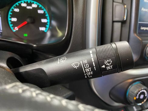 Used 2022 Chevrolet Colorado LT w/ LT Convenience Package image 23