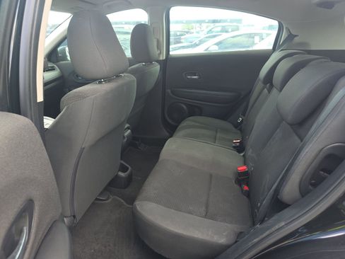 Used 2019 Honda HR-V LX image 14