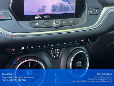 Used 2019 Chevrolet Blazer LT FWD image 31