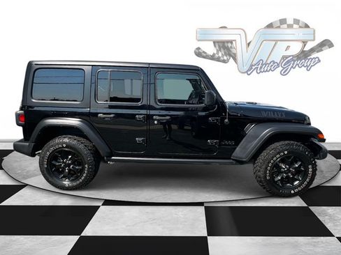 Used 2021 Jeep Wrangler Unlimited Sport AWD/4WD image 3
