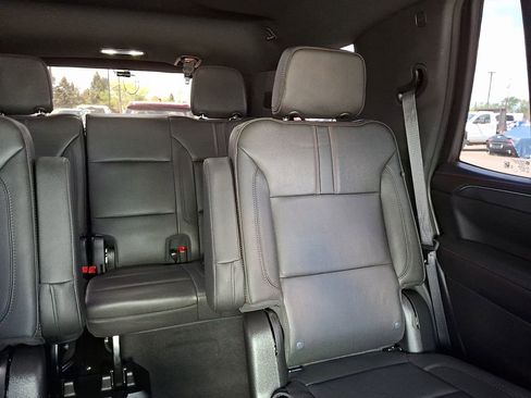 Used 2024 Chevrolet Tahoe RST w/ RST Performance Edition AWD/4WD image 21