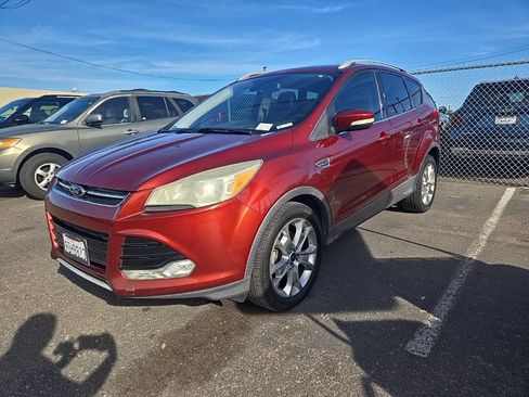 Used 2014 Ford Escape Titanium image 3